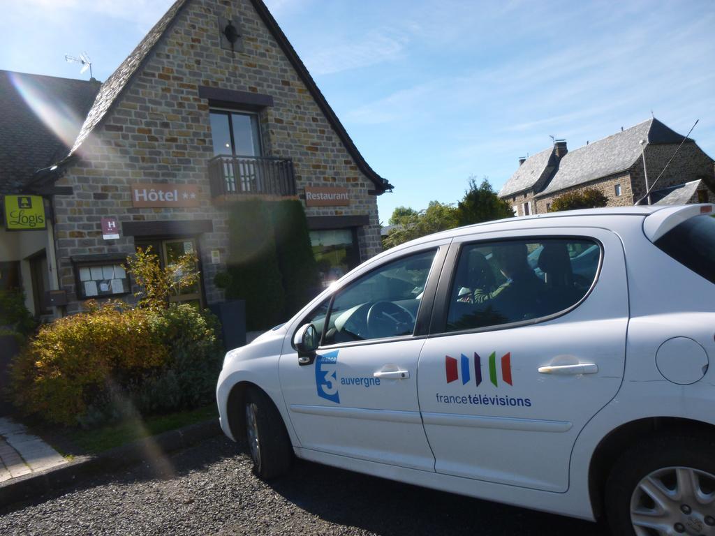 Le Relais De La Poste Hotel Neuvéglise Buitenkant foto